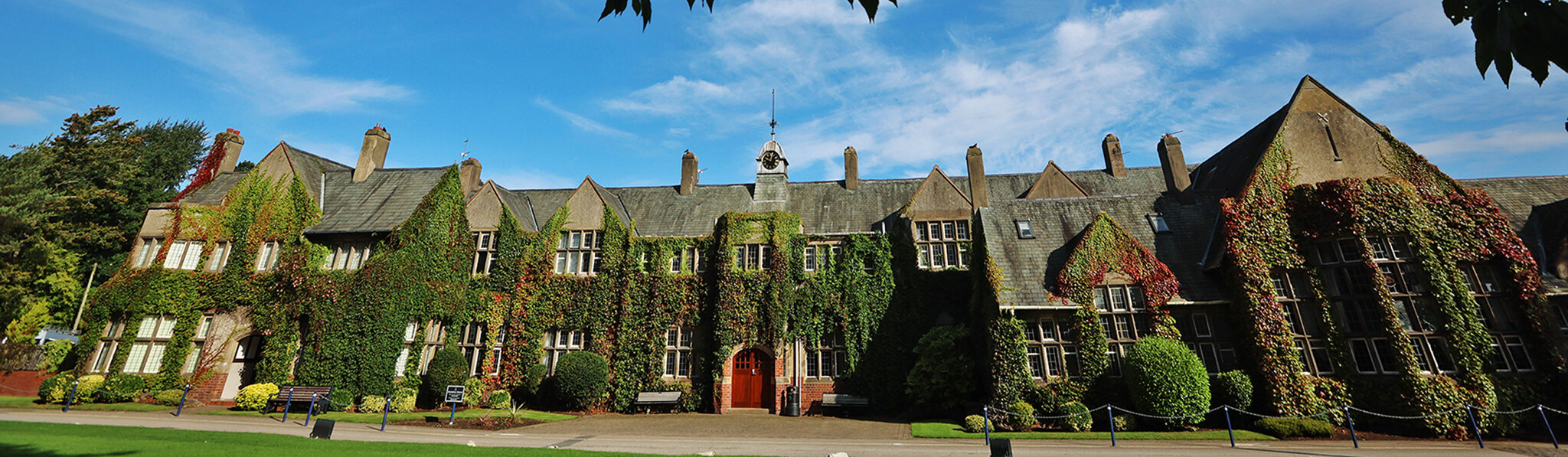 Kirkham Grammar School main building